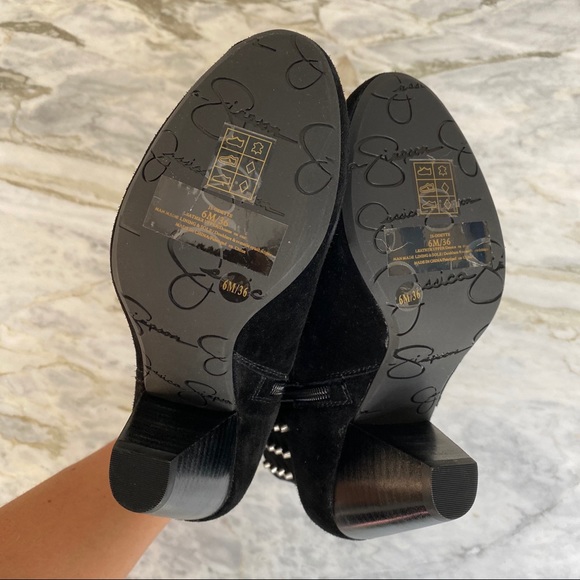 JESSICA SIMPSON Odette Studded Black Suede Ankle Boots Booties - Picture 5 of 5